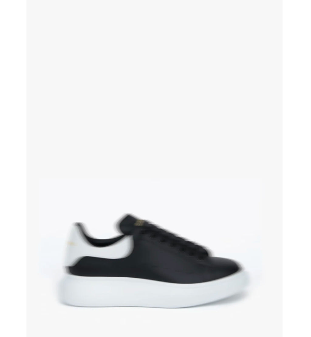 Alxnder Mcq White and Black